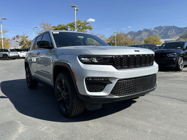 new 2025 Jeep Grand Cherokee car, priced at $49,515