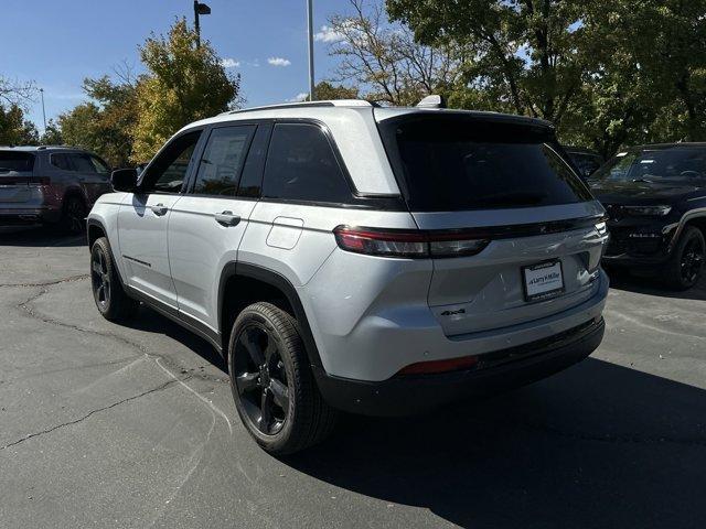 new 2025 Jeep Grand Cherokee car, priced at $49,515