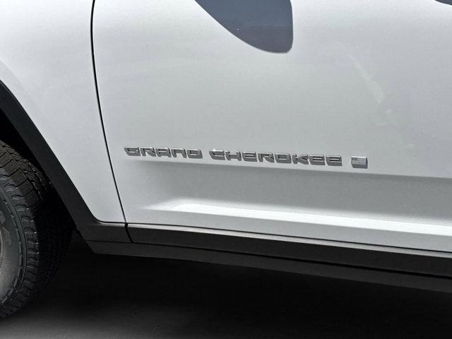 new 2025 Jeep Grand Cherokee car, priced at $37,843