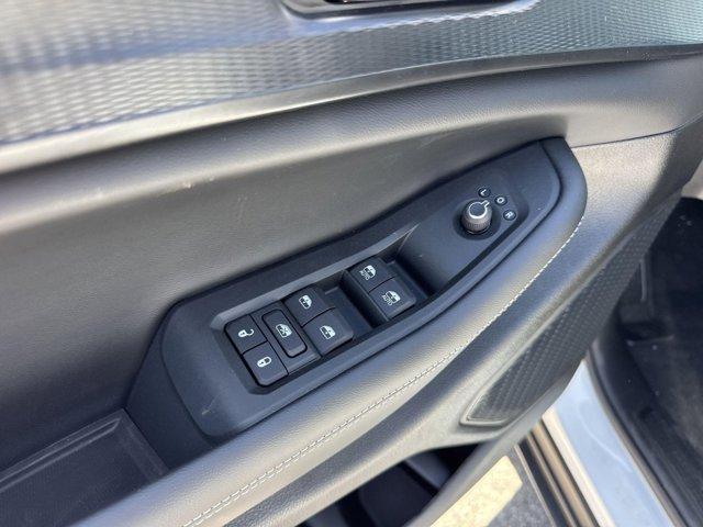 new 2025 Jeep Grand Cherokee car, priced at $37,843