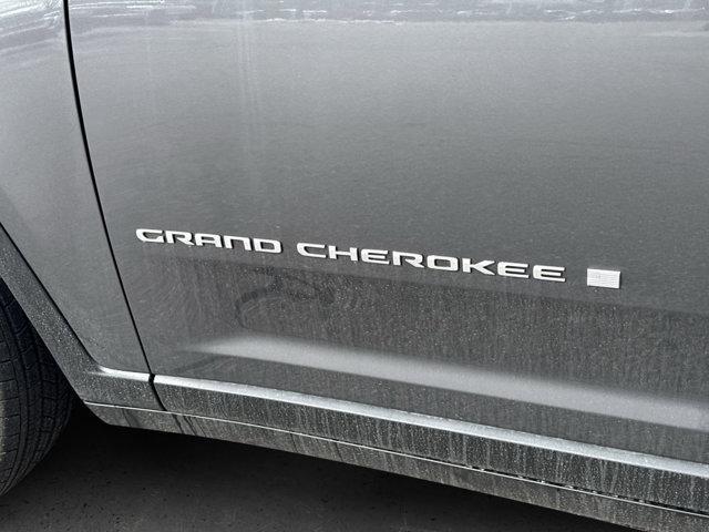 new 2025 Jeep Grand Cherokee car, priced at $43,772