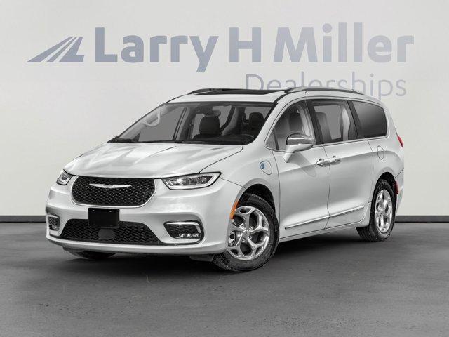 used 2022 Chrysler Pacifica Hybrid car, priced at $31,119