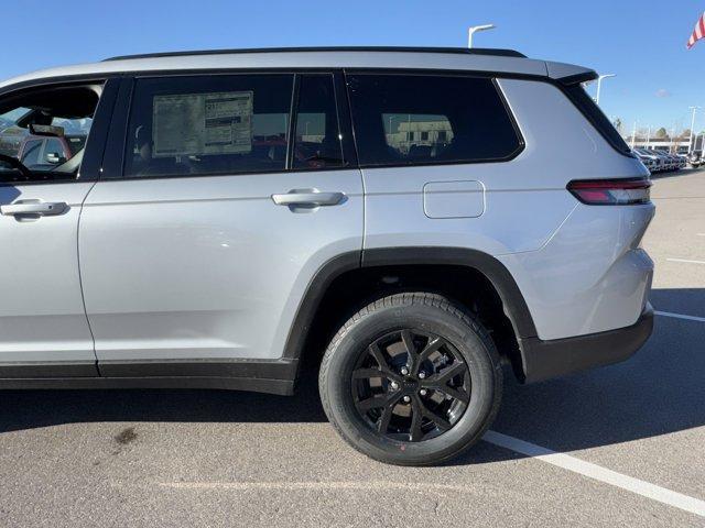 new 2025 Jeep Grand Cherokee L car, priced at $49,074