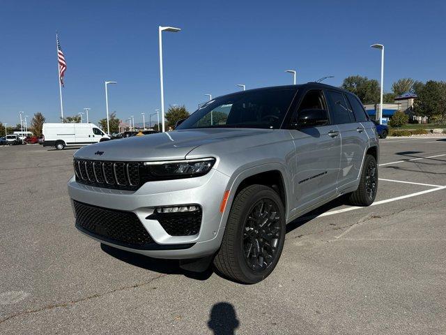 new 2025 Jeep Grand Cherokee car, priced at $69,725