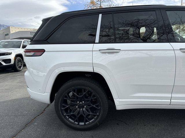 new 2025 Jeep Grand Cherokee car, priced at $61,880