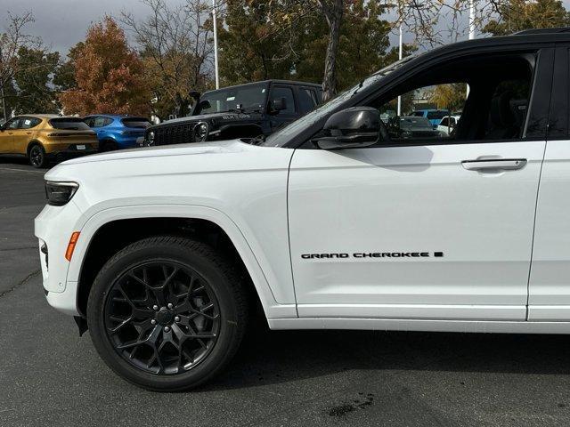 new 2025 Jeep Grand Cherokee car, priced at $61,880