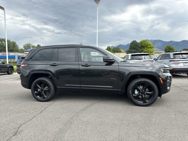 new 2024 Jeep Grand Cherokee car, priced at $52,065