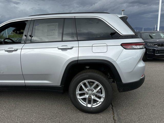 new 2024 Jeep Grand Cherokee car, priced at $36,500