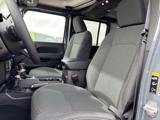new 2025 Jeep Wrangler car, priced at $51,348