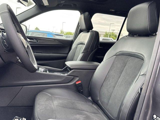 new 2025 Jeep Grand Cherokee car, priced at $43,705