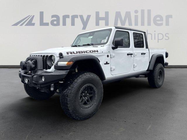 new 2025 Jeep Gladiator car, priced at $73,875