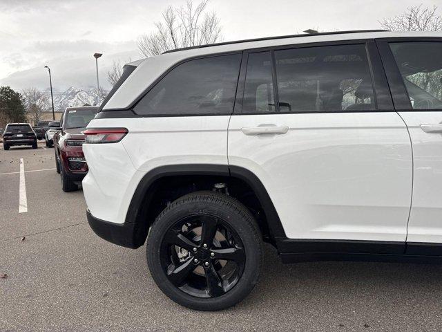 new 2025 Jeep Grand Cherokee car, priced at $50,586