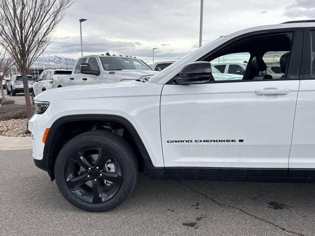 new 2025 Jeep Grand Cherokee car, priced at $50,586