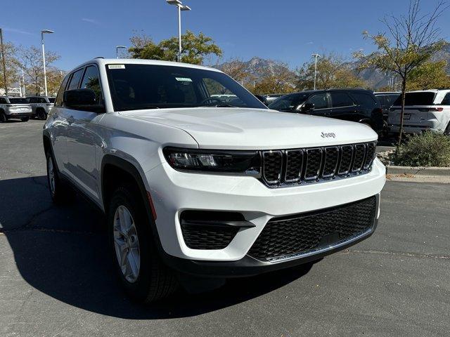 new 2025 Jeep Grand Cherokee car, priced at $41,875