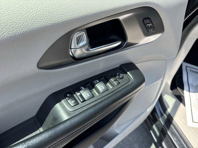 used 2022 Chrysler Pacifica car, priced at $21,586