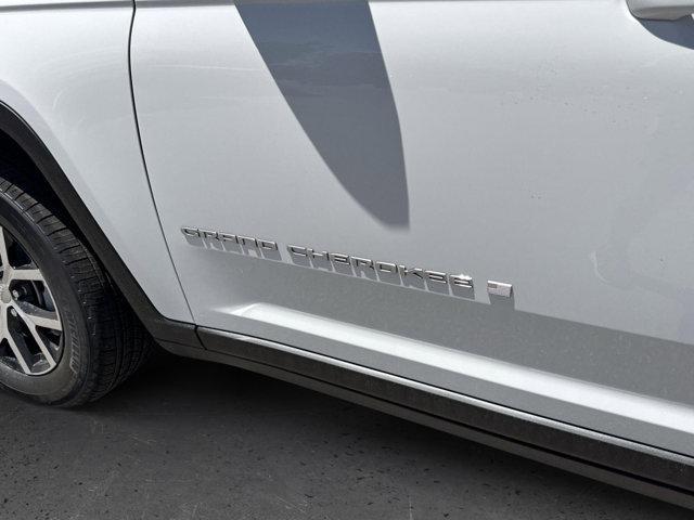 new 2025 Jeep Grand Cherokee car, priced at $43,402