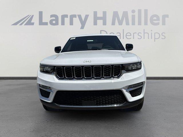 new 2025 Jeep Grand Cherokee car, priced at $43,402