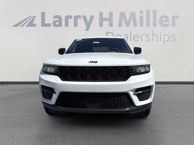 new 2025 Jeep Grand Cherokee car, priced at $42,110