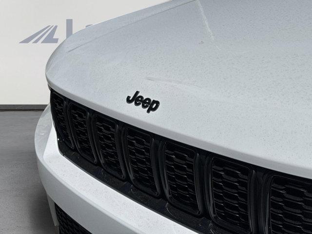 new 2025 Jeep Grand Cherokee car, priced at $42,110