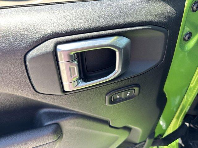 new 2025 Jeep Wrangler car, priced at $41,569