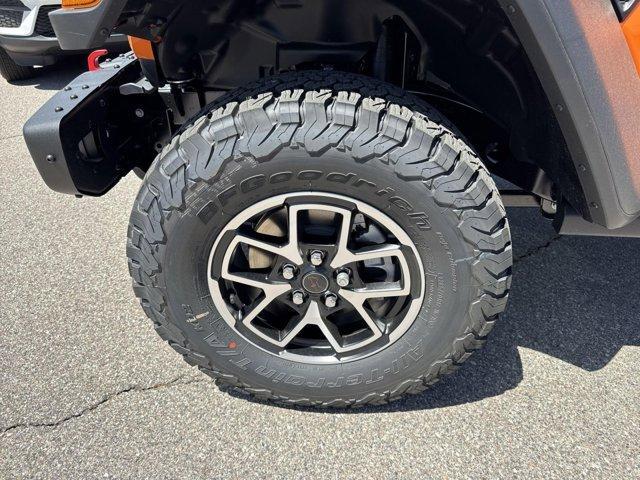 new 2025 Jeep Wrangler car, priced at $58,648