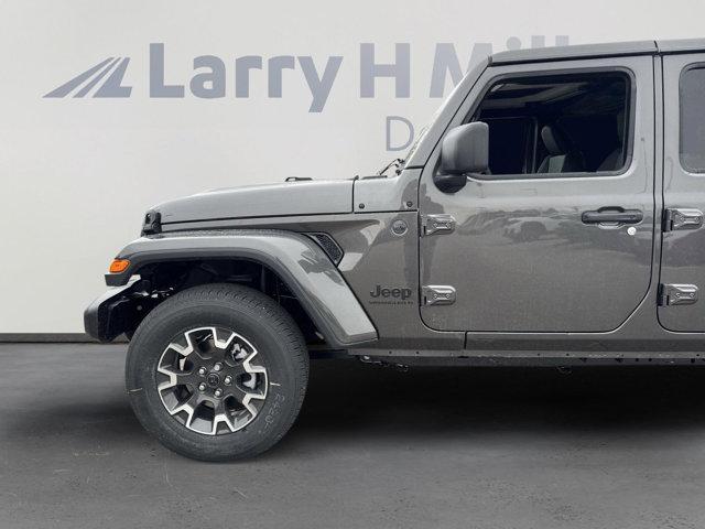 new 2025 Jeep Wrangler car, priced at $58,558