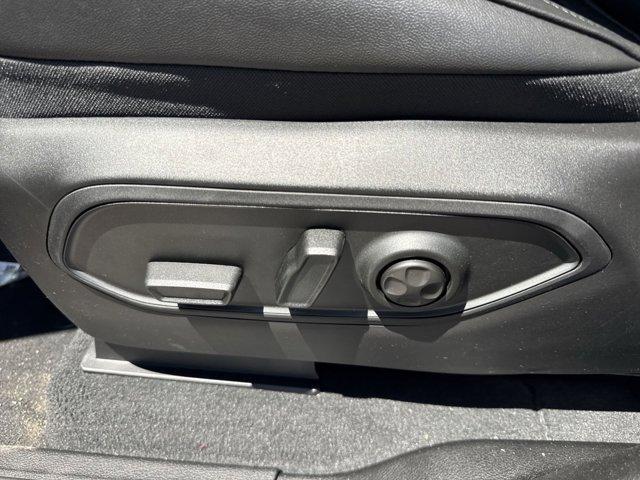 new 2025 Jeep Grand Cherokee car, priced at $48,086