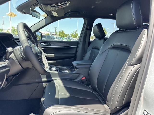 new 2025 Jeep Grand Cherokee car, priced at $48,086