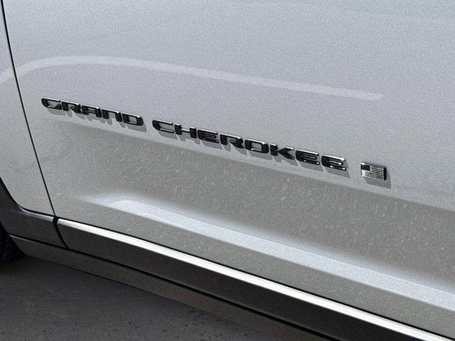 new 2025 Jeep Grand Cherokee L car, priced at $50,061