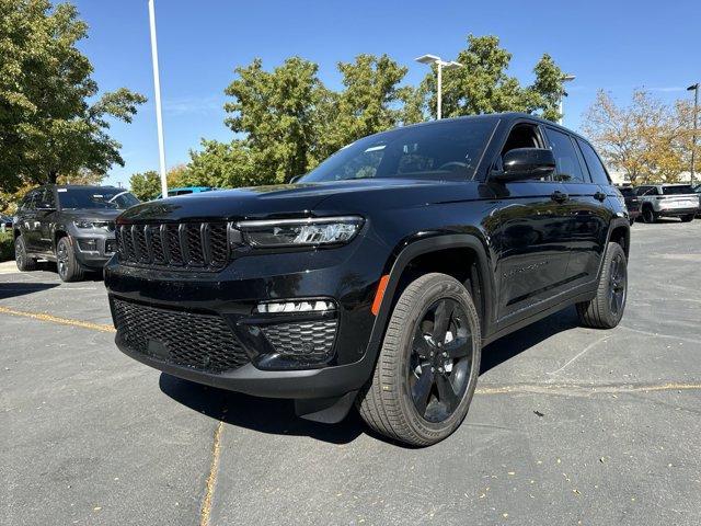 new 2025 Jeep Grand Cherokee car, priced at $56,730