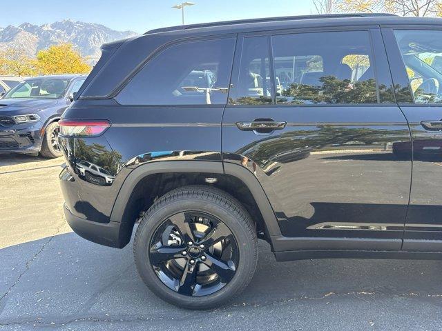 new 2025 Jeep Grand Cherokee car, priced at $56,730