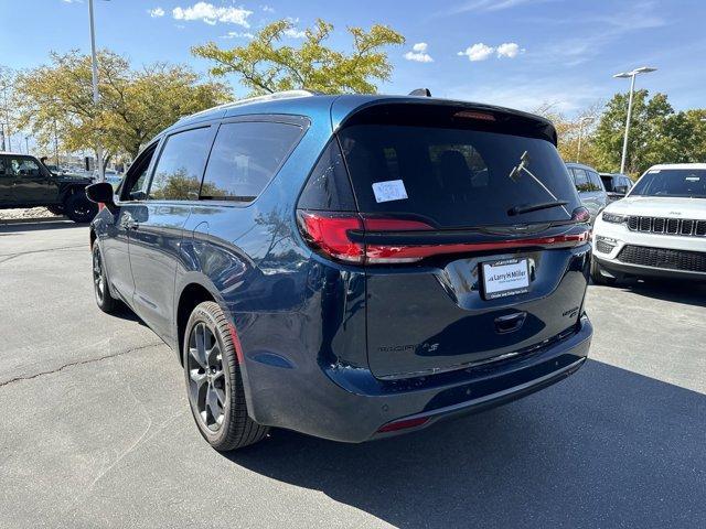 new 2025 Chrysler Pacifica car, priced at $52,255