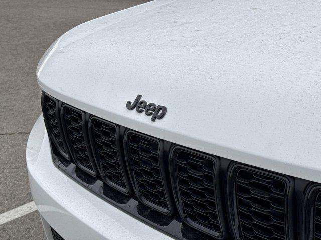 new 2025 Jeep Grand Cherokee car, priced at $42,078