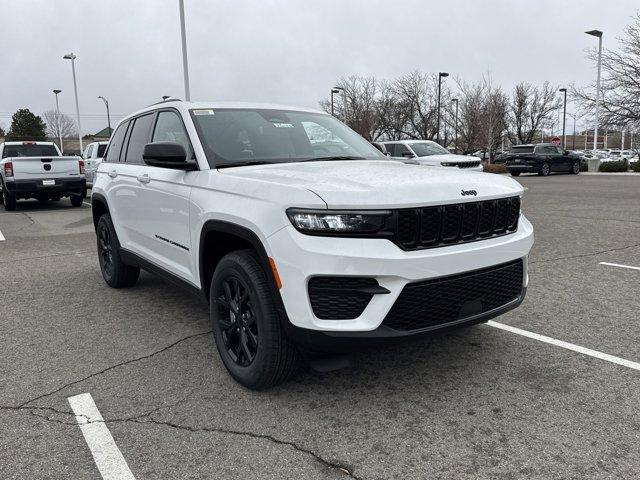 new 2025 Jeep Grand Cherokee car, priced at $43,578