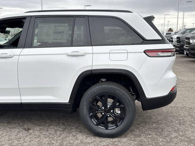 new 2025 Jeep Grand Cherokee car, priced at $43,578