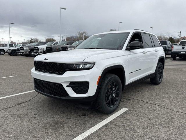 new 2025 Jeep Grand Cherokee car, priced at $43,578