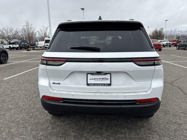 new 2025 Jeep Grand Cherokee car, priced at $43,578