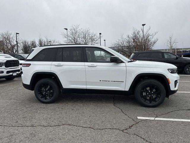 new 2025 Jeep Grand Cherokee car, priced at $43,578