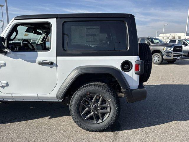 new 2025 Jeep Wrangler car, priced at $39,016