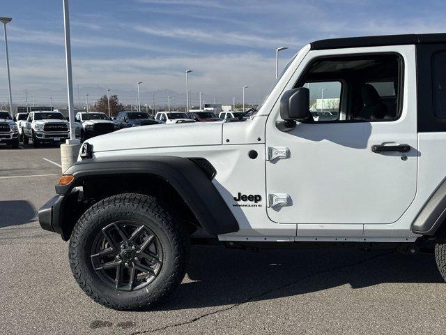 new 2025 Jeep Wrangler car, priced at $39,016