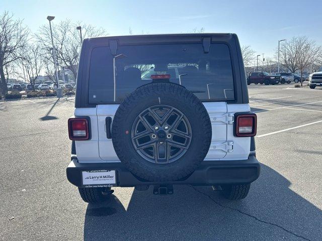 new 2025 Jeep Wrangler car, priced at $39,016