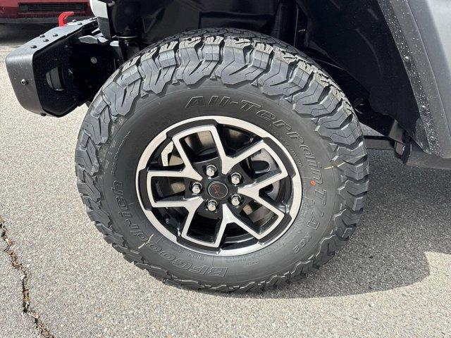 new 2025 Jeep Wrangler car, priced at $62,634