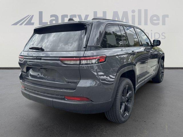 new 2025 Jeep Grand Cherokee car, priced at $47,222