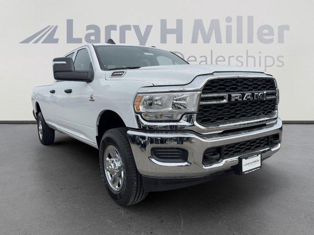 new 2024 Ram 3500 car, priced at $61,612