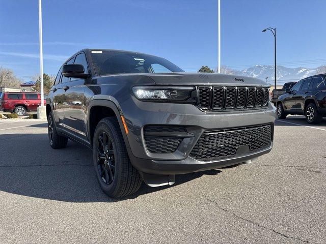 new 2025 Jeep Grand Cherokee car, priced at $43,114