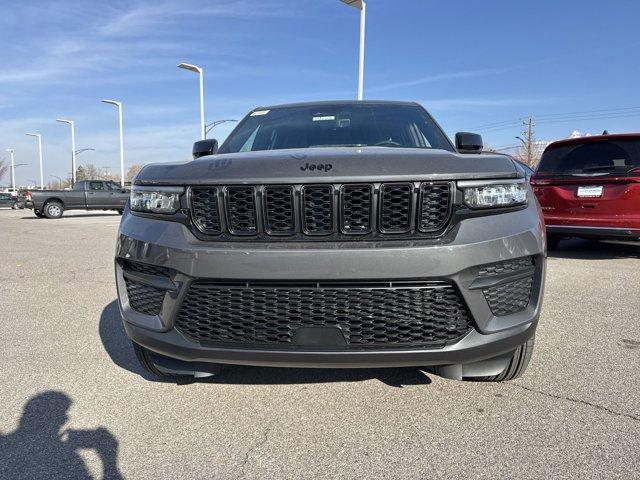 new 2025 Jeep Grand Cherokee car, priced at $43,114