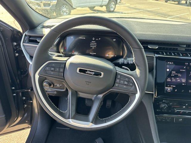 new 2025 Jeep Grand Cherokee car, priced at $43,114