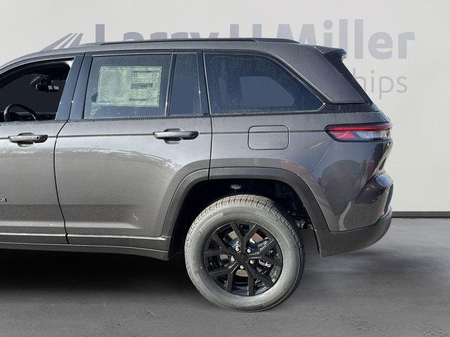 new 2025 Jeep Grand Cherokee car, priced at $43,318