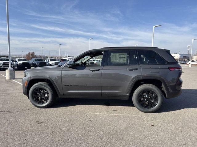 new 2025 Jeep Grand Cherokee car, priced at $43,114