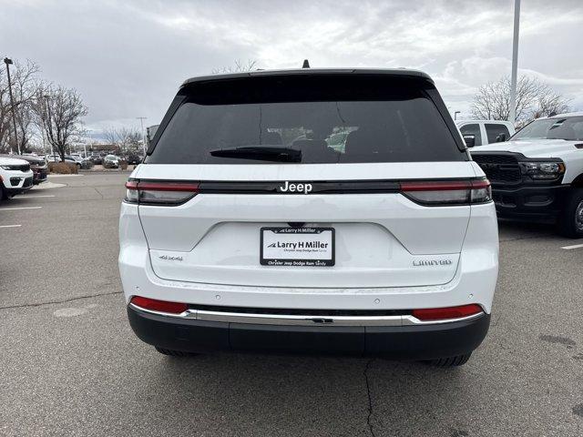 new 2025 Jeep Grand Cherokee car, priced at $45,237